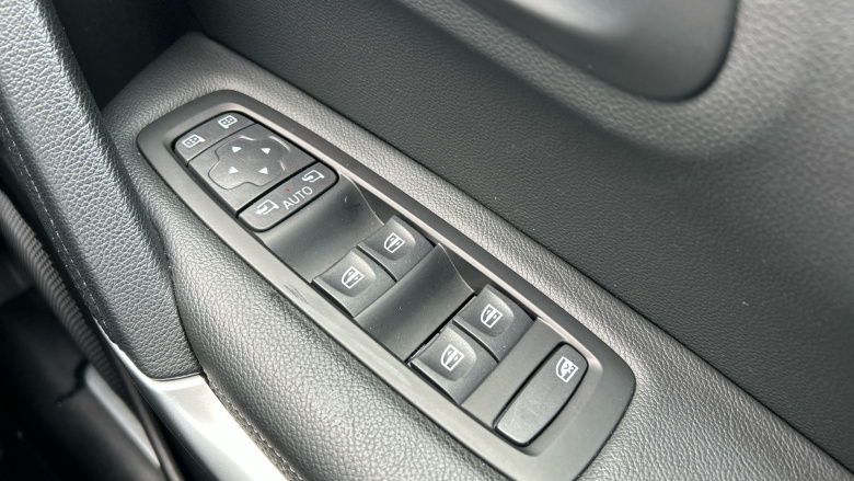 Renault Kadjar 1.3 TCE Techno 5dr Petrol Hatchback